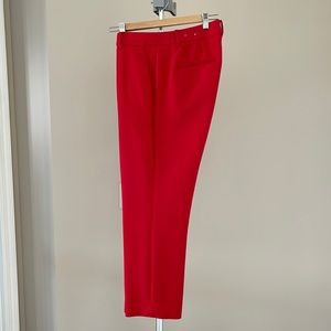 Ann Taylor red crop pants in size 8 curvy